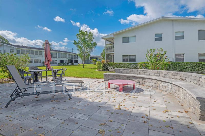 Image 10 of 62 For 144 Farnham F  144