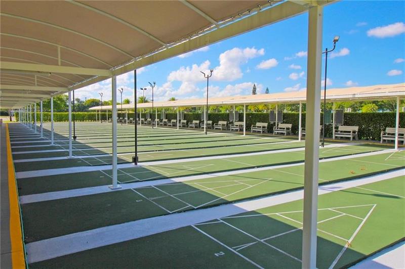 Image 38 of 62 For 144 Farnham F  144