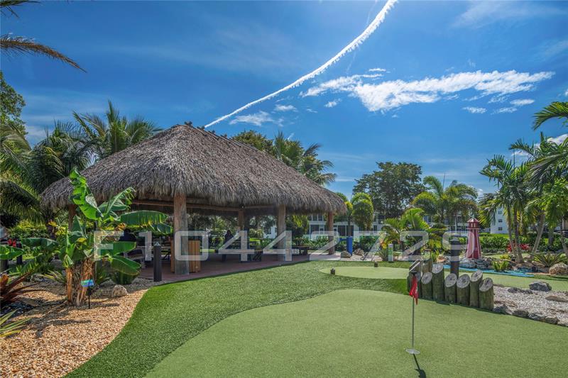 Image 42 of 62 For 144 Farnham F  144