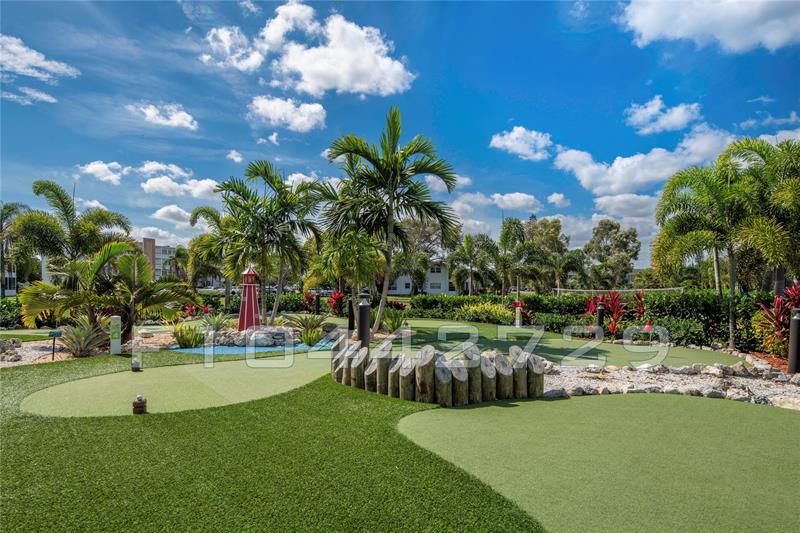 Image 43 of 62 For 144 Farnham F  144