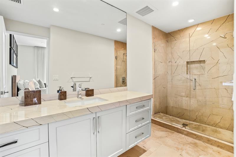 Image 18 of 25 For 1532 12th St  Ph-1