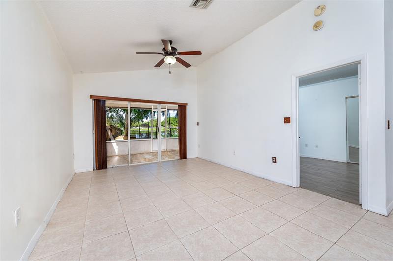 Image 37 of 54 For 205 159th Way