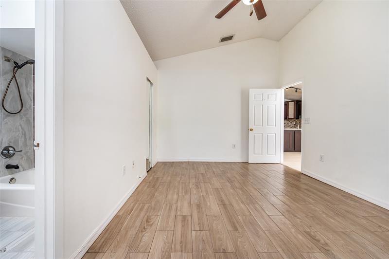 Image 44 of 54 For 205 159th Way
