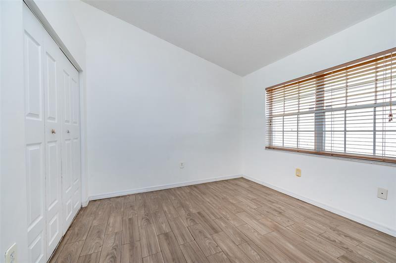 Image 48 of 54 For 205 159th Way