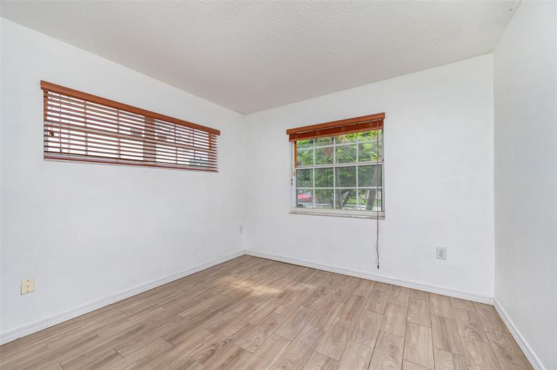 Image 50 of 54 For 205 159th Way