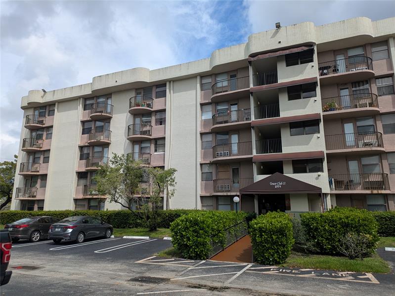 Image 11 of 11 For 2771 Riverside Dr  317-a