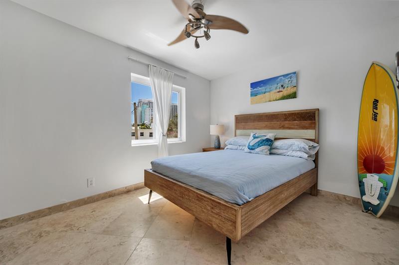 Image 18 of 27 For 720 Bayshore Dr  202
