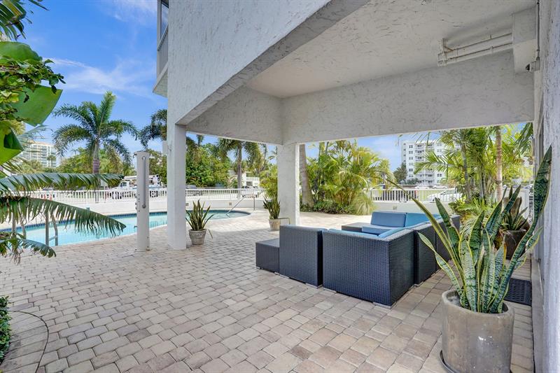 Image 25 of 27 For 720 Bayshore Dr  202
