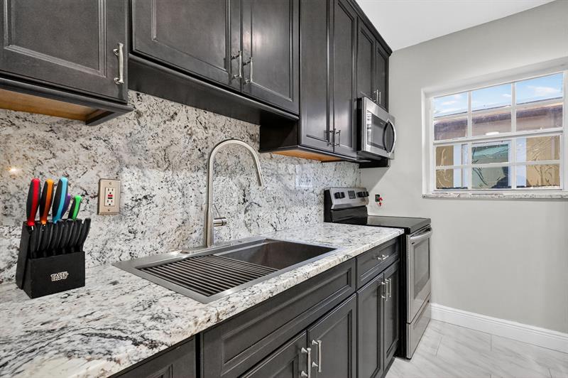 Image 14 of 28 For 40 68th St  