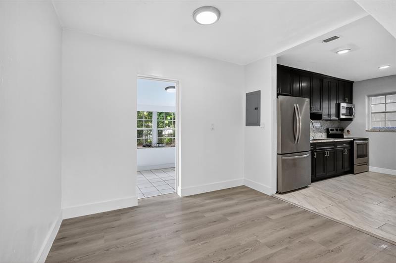 Image 18 of 28 For 40 68th St  