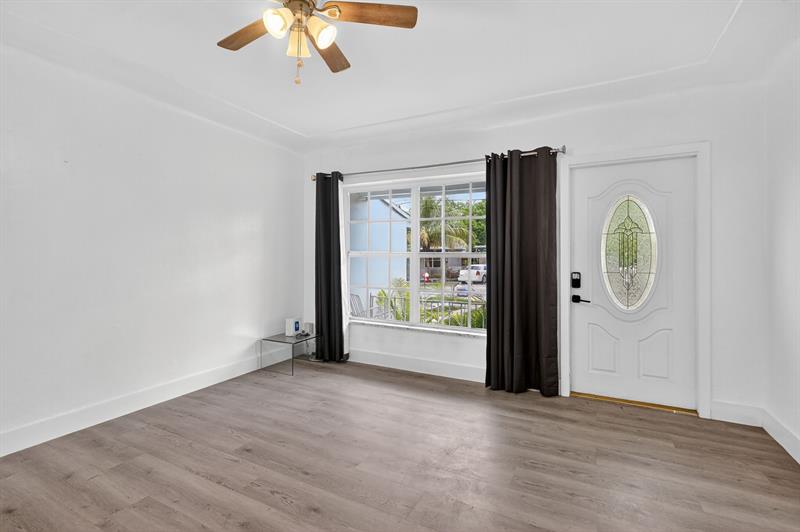 Image 19 of 28 For 40 68th St  