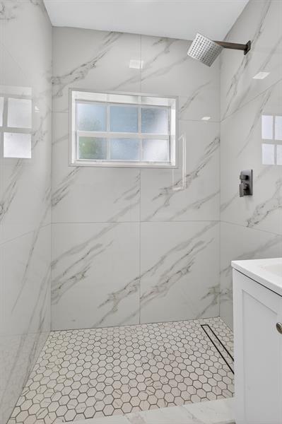 Image 9 of 28 For 40 68th St  