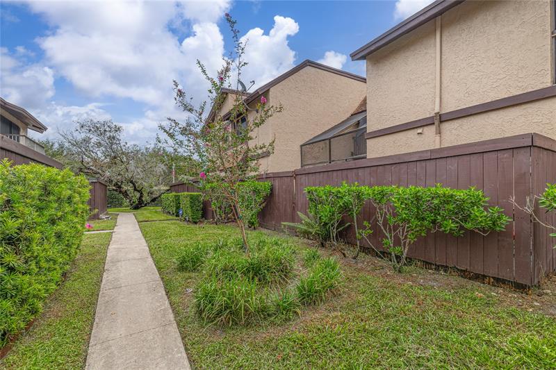 Image 10 of 28 For 2051 Bayberry Dr  2051