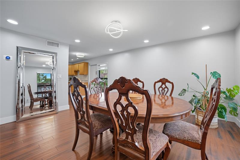 Image 6 of 28 For 2051 Bayberry Dr  2051