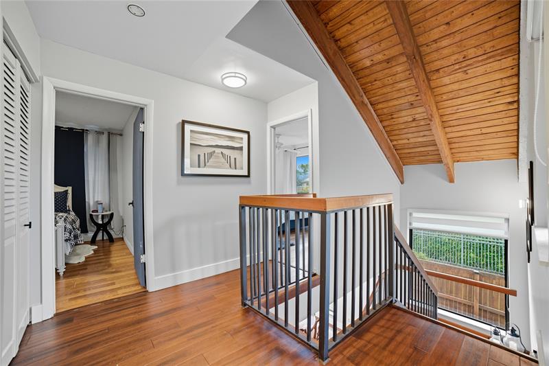 Image 8 of 28 For 2051 Bayberry Dr  2051