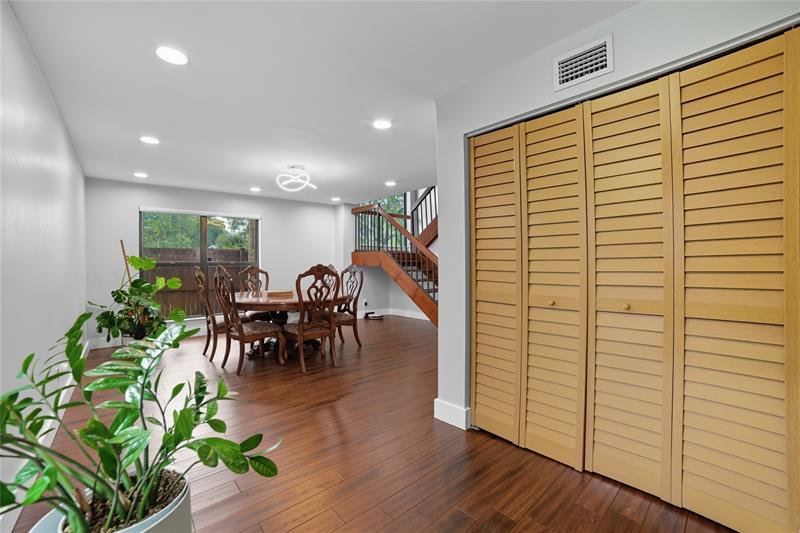 Image 9 of 28 For 2051 Bayberry Dr  2051