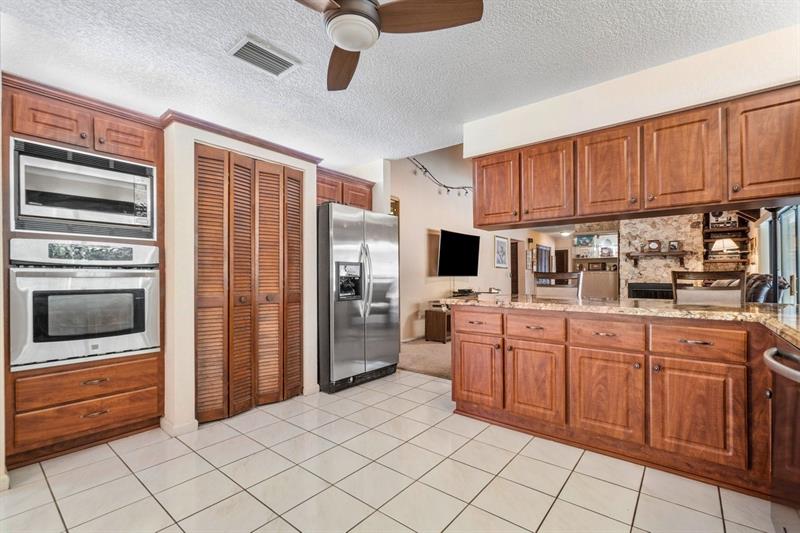 Image 11 of 29 For 9953 20th St