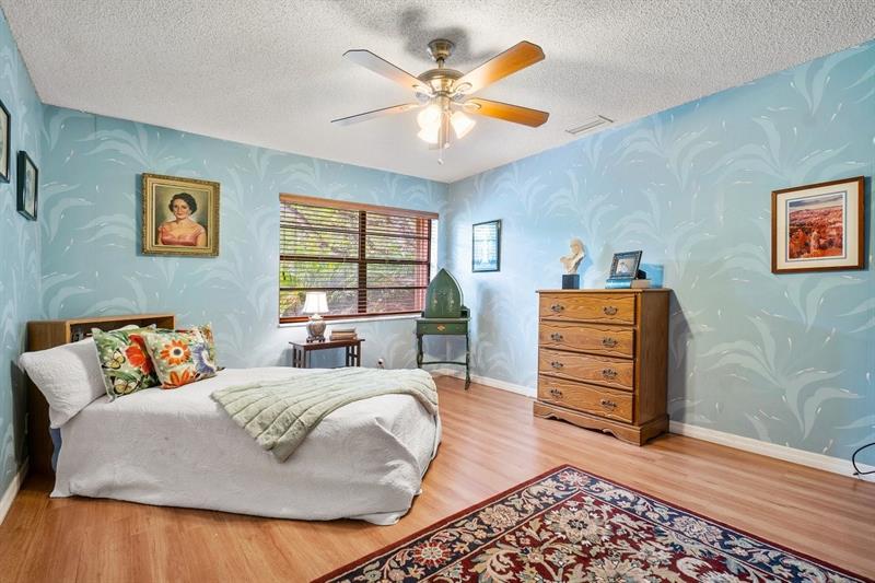 Image 17 of 29 For 9953 20th St