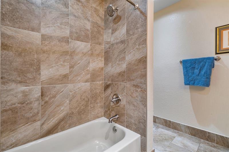 Image 21 of 29 For 9953 20th St