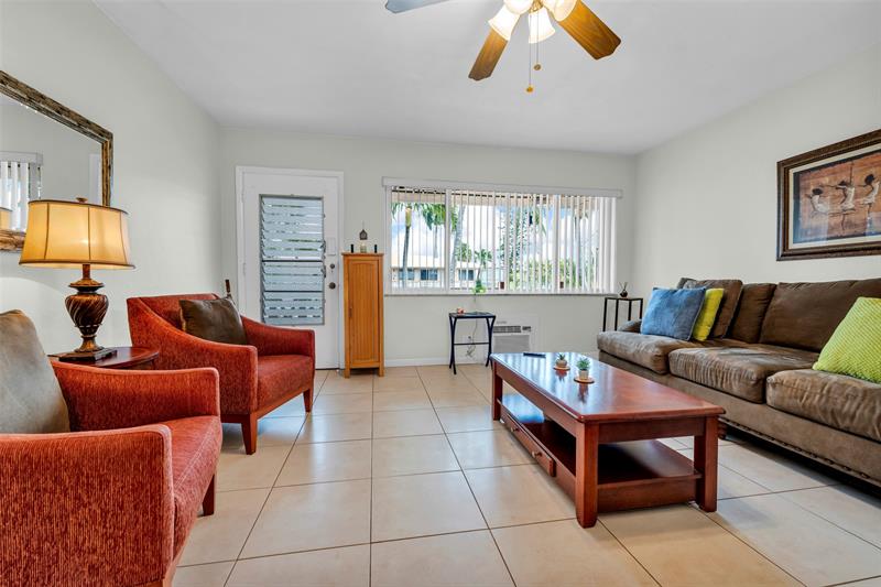 Image 10 of 48 For 1000 11th Ave  #12a Bldg