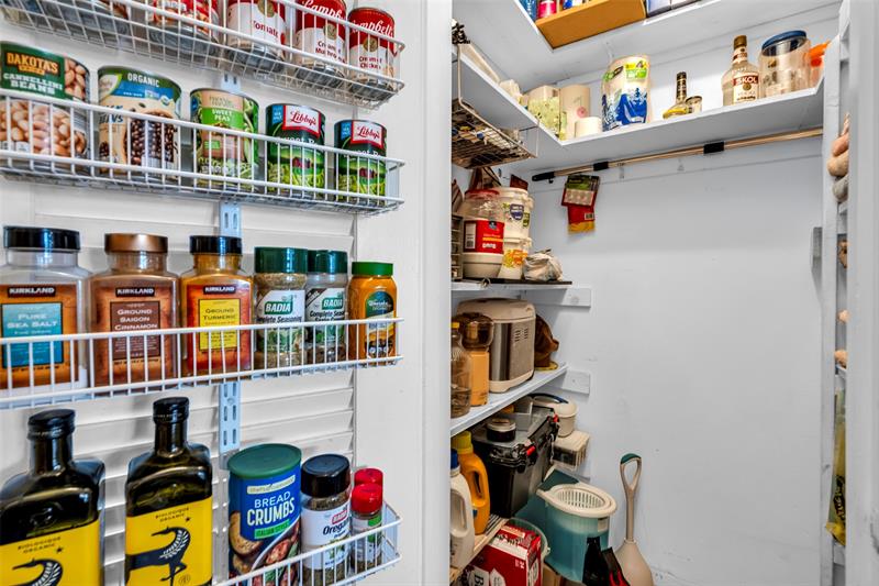 Image 22 of 48 For 1000 11th Ave  #12a Bldg