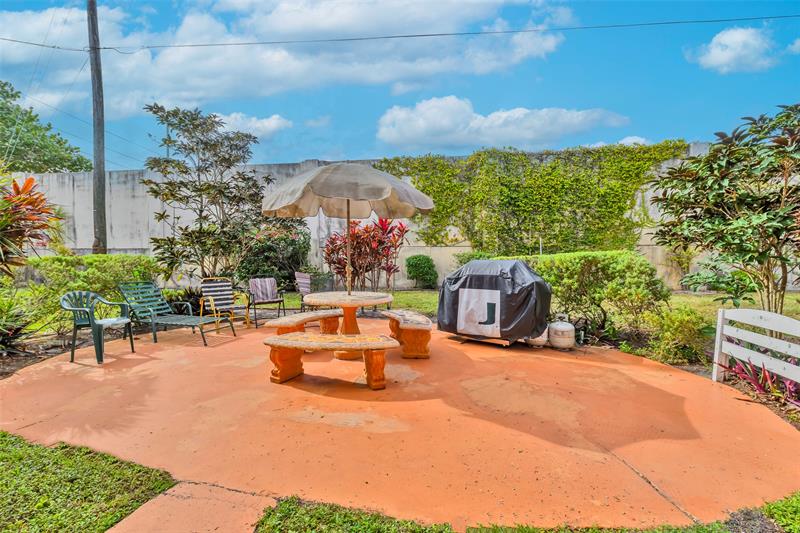 Image 31 of 48 For 1000 11th Ave  #12a Bldg