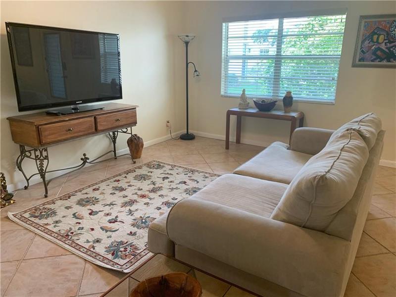 Details for 820 Flanders R  280, Delray Beach, FL 33484
