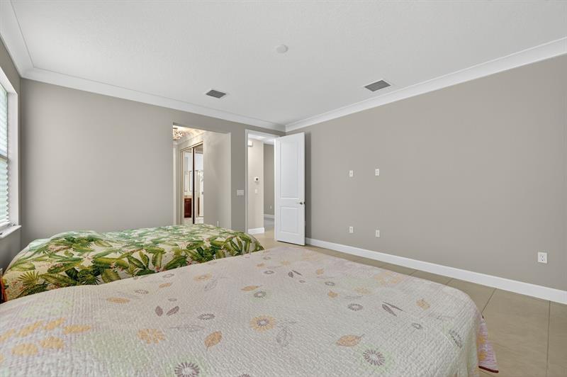 Image 21 of 51 For 12222 Sea Springs Rd