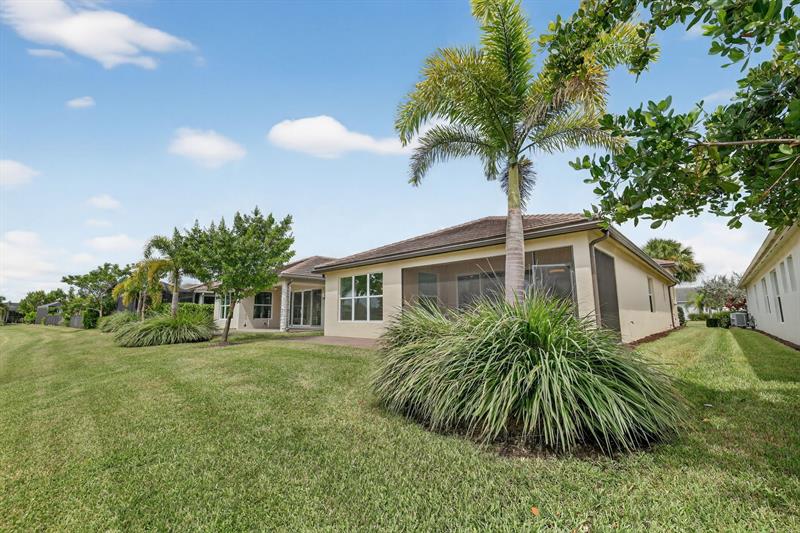 Image 31 of 51 For 12222 Sea Springs Rd