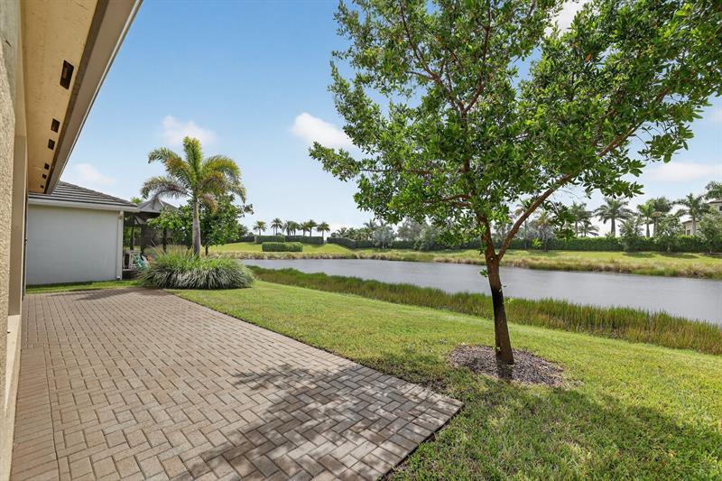 Image 34 of 51 For 12222 Sea Springs Rd