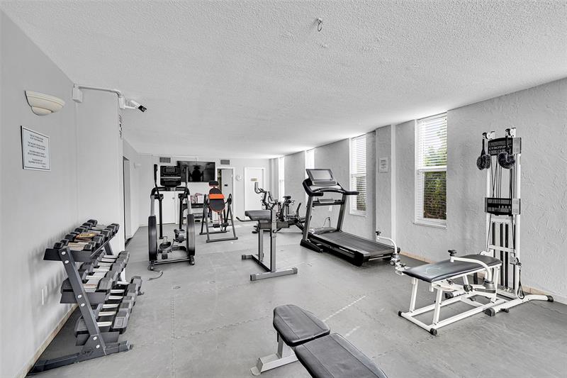 Image 24 of 62 For 801 Ocean Dr  706