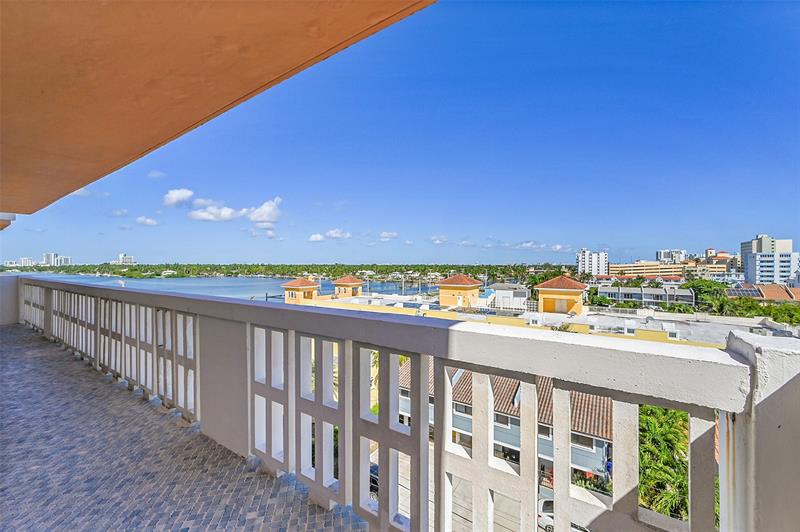 Image 41 of 62 For 801 Ocean Dr  706