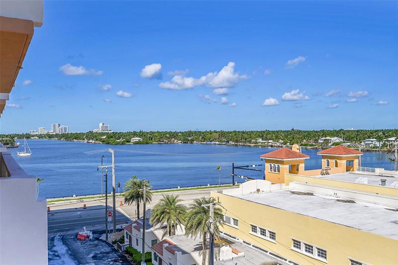 Image 42 of 62 For 801 Ocean Dr  706