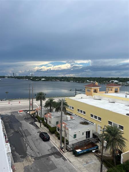 Image 5 of 62 For 801 Ocean Dr  706