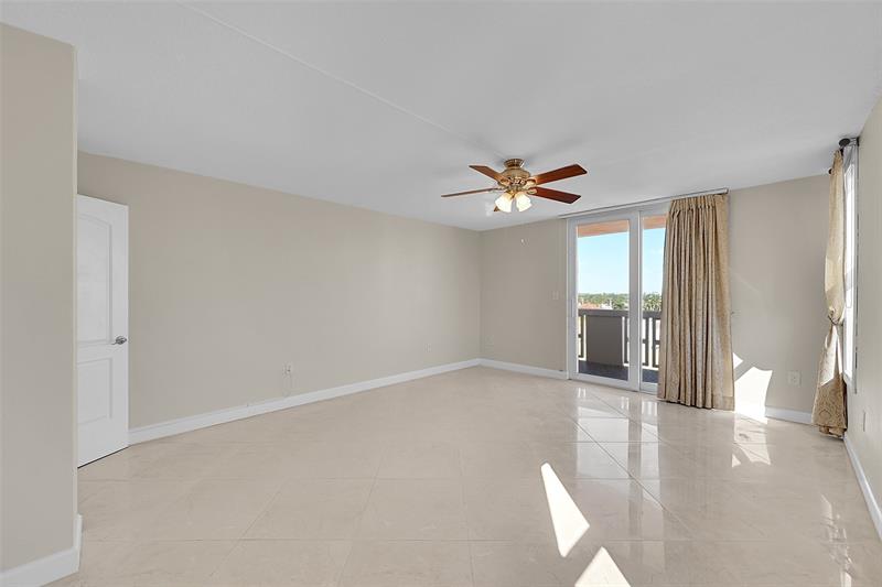 Image 50 of 62 For 801 Ocean Dr  706