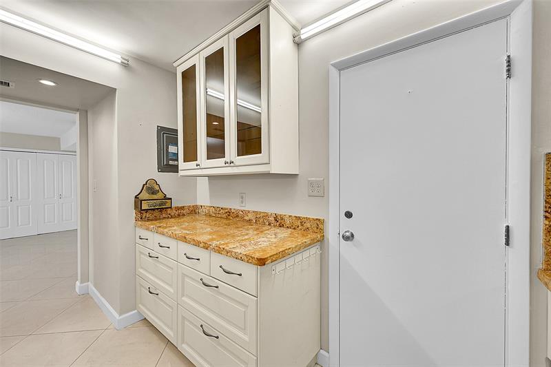 Image 60 of 62 For 801 Ocean Dr  706