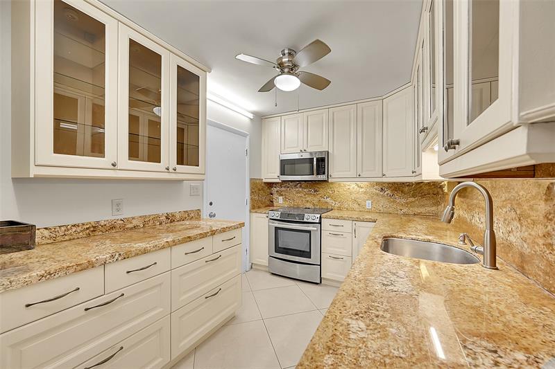Image 62 of 62 For 801 Ocean Dr  706