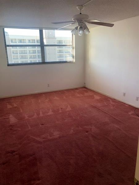 Image 15 of 31 For 2900 14th Street Cswy  907