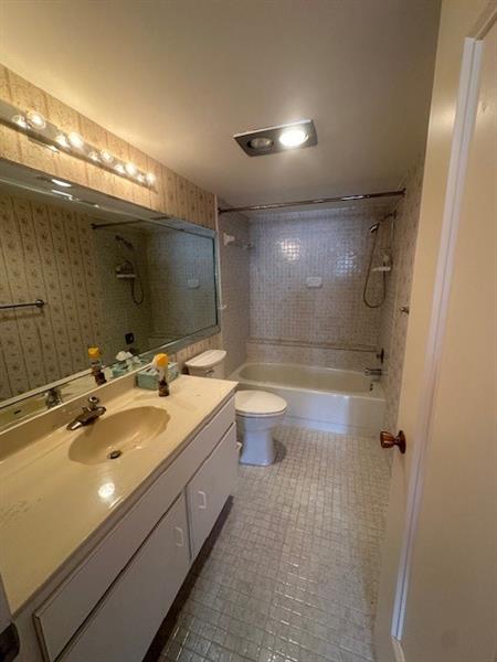 Image 16 of 31 For 2900 14th Street Cswy  907