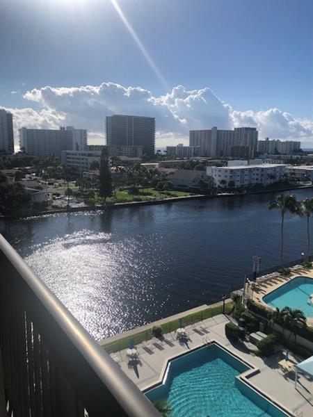 Image 22 of 31 For 2900 14th Street Cswy  907