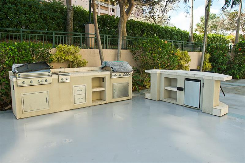 Image 23 of 31 For 2900 14th Street Cswy  907