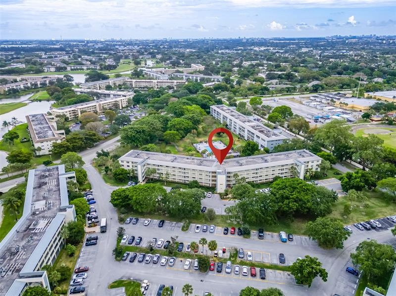 Image 12 of 41 For 2504 Antigua Ter  B3