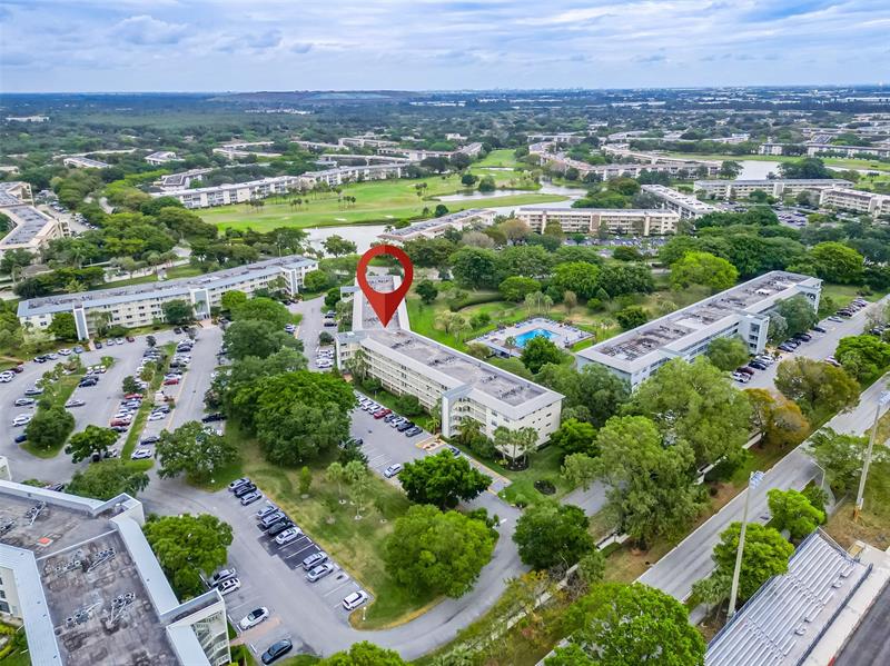 Image 16 of 41 For 2504 Antigua Ter  B3