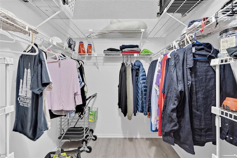 Image 24 of 41 For 2504 Antigua Ter  B3