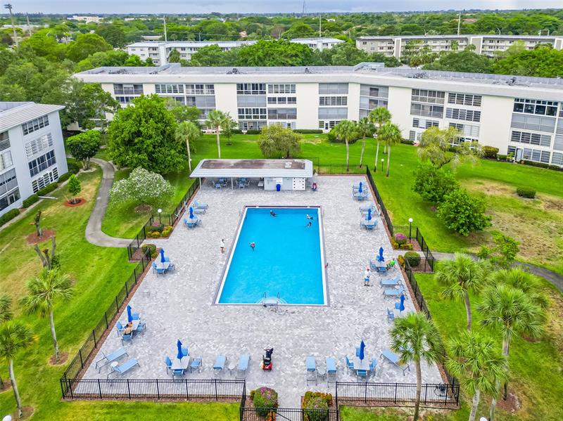 Image 26 of 41 For 2504 Antigua Ter  B3