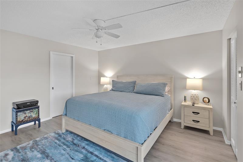 Image 27 of 41 For 2504 Antigua Ter  B3