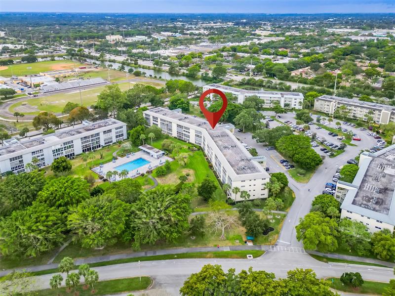 Image 34 of 41 For 2504 Antigua Ter  B3