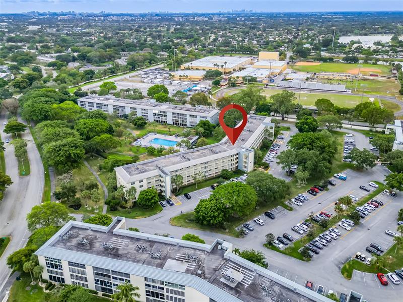 Image 36 of 41 For 2504 Antigua Ter  B3