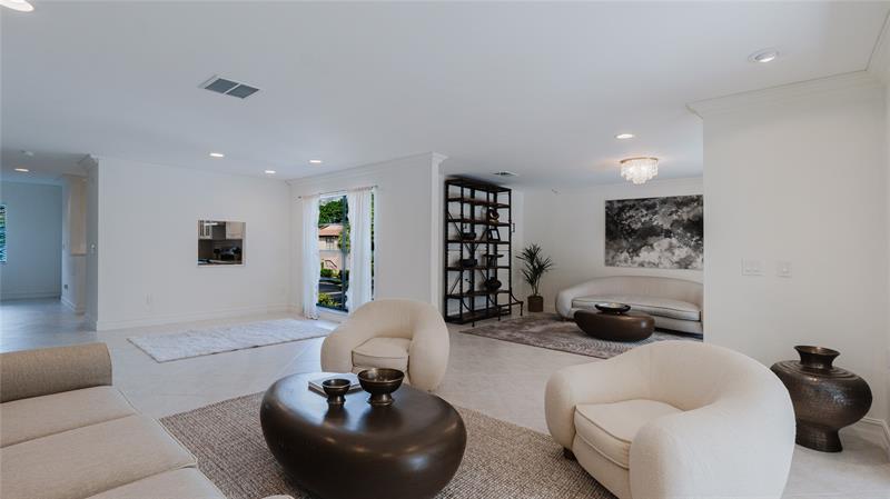 Image 13 of 17 For 9277 Vista Del Lago  39b