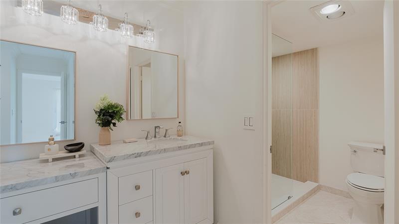 Image 14 of 17 For 9277 Vista Del Lago  39b